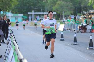 BIB: 325
                            <button type="button" onclick="openModal(3634284)" class="btn btn-primary btn-sm float-right btn-popup" data-toggle="modal" data-target=".modal-high-quality">
                        <i class="fas fa-shopping-cart"></i> Add to Cart
                    </button>
                                            <button type="button" onclick="isThisMe(3634284, true)" class="btn btn-success btn-sm float-right btn-popup btn-isme hidden" data-toggle="tooltip" data-placement="bottom" title="นี่คือรูปของคุณใช่ไหม คลิกที่นี่เพื่อเอาเข้าอัลบั้ม">
                        <i class="fas fa-plus"></i> Add to album
                    </button>
                    <button type="button" onclick="isThisMe(3634284, false)" class="btn btn-warning btn-sm float-right btn-popup btn-isnotme hidden">
                        <i class="fas fa-ban"></i> Remove from album
                    </button>